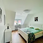 Apartament Stadtoase Am Julianenpark Leer
