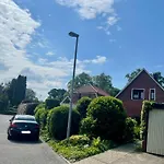 Stadtoase Am Julianenpark Apartament *